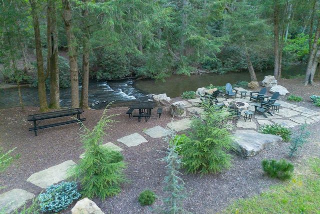 317 Crestview Lane, Cherry Log, GA 30522