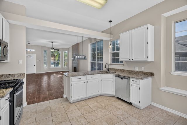 2134 Ridgecliff Drive, Keller, TX 76248