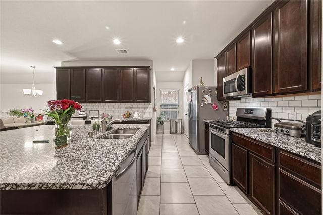 18306 Pelham Hollow Trail, Richmond, TX 77407
