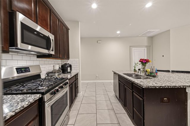 18306 Pelham Hollow Trail, Richmond, TX 77407