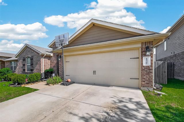 18306 Pelham Hollow Trail, Richmond, TX 77407
