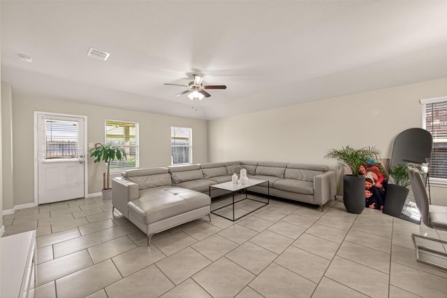18306 Pelham Hollow Trail, Richmond, TX 77407