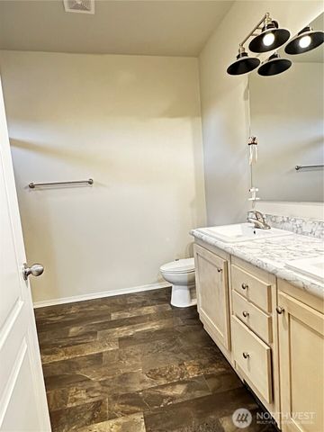 1720 Maple Lane #33, Kent, WA 98031