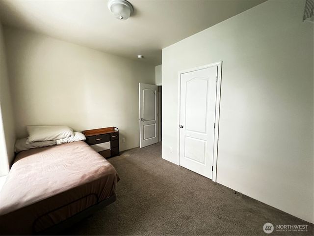 1720 Maple Lane #33, Kent, WA 98031