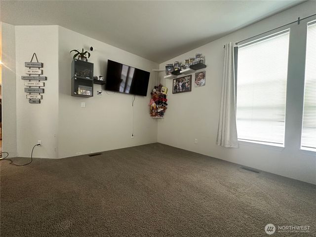 1720 Maple Lane #33, Kent, WA 98031