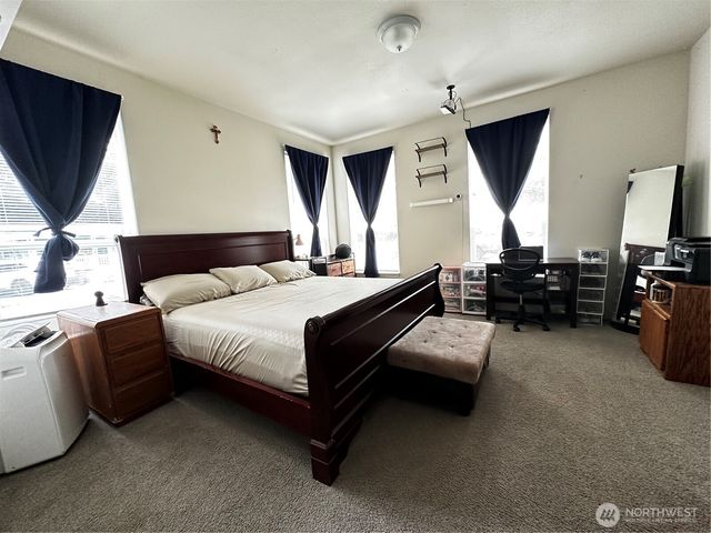 1720 Maple Lane #33, Kent, WA 98031