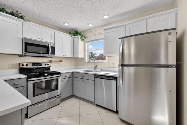 2677 ENGLISH IVY CIRCLE, The Villages, FL 32162