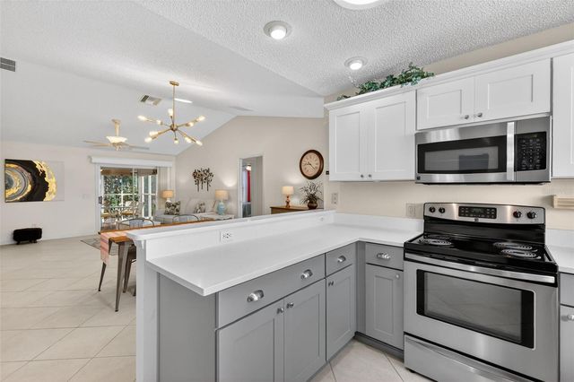 2677 ENGLISH IVY CIRCLE, The Villages, FL 32162