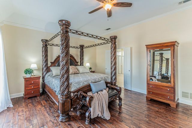 13507 Friendship Road, Pilot Point, TX 76258