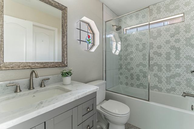 13507 Friendship Road, Pilot Point, TX 76258