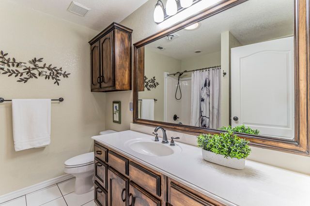 13507 Friendship Road, Pilot Point, TX 76258