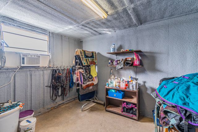 13507 Friendship Road, Pilot Point, TX 76258