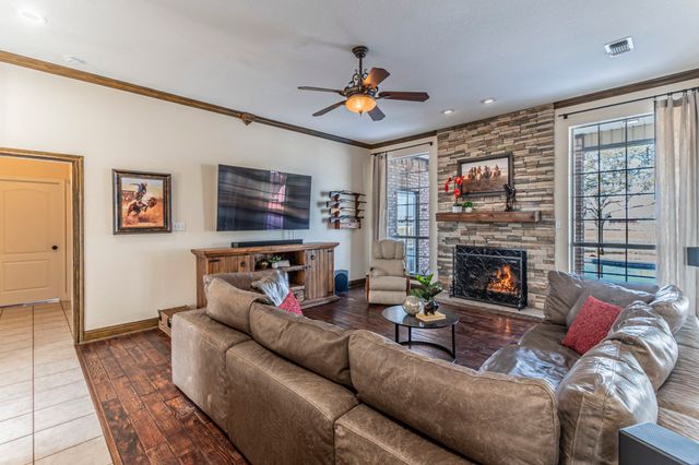 13507 Friendship Road, Pilot Point, TX 76258