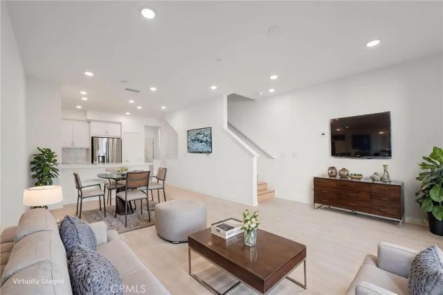 432 Lemonade Place, Covina, CA 91723