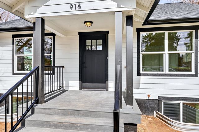 915 E 34th Ave, Spokane, WA 99203