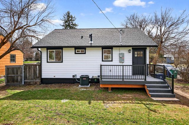 915 E 34th Ave, Spokane, WA 99203