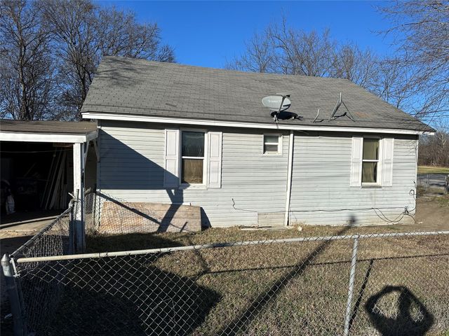 212 Sycamore Street, Hillsboro, TX 76645