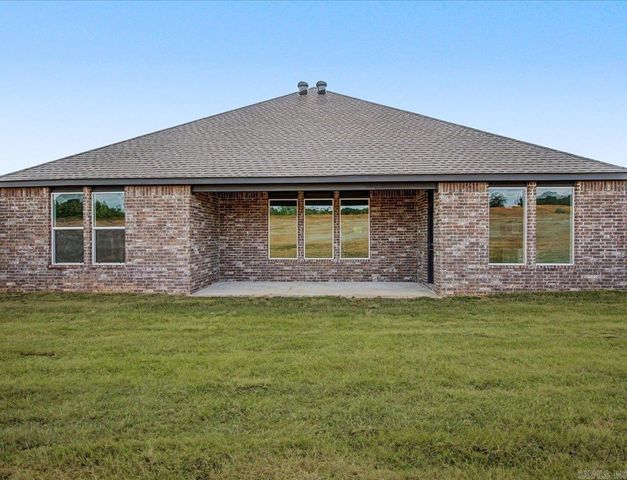 34 Plantation Drive, Mayflower, AR 72106