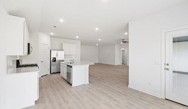 34 Plantation Drive, Mayflower, AR 72106