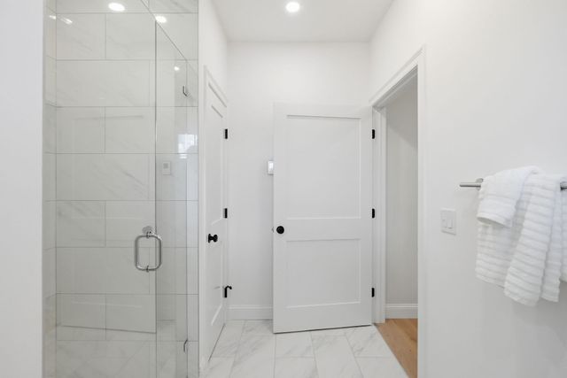 66 Tileston St 8, Everett, MA 02149