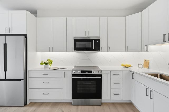 66 Tileston St 8, Everett, MA 02149