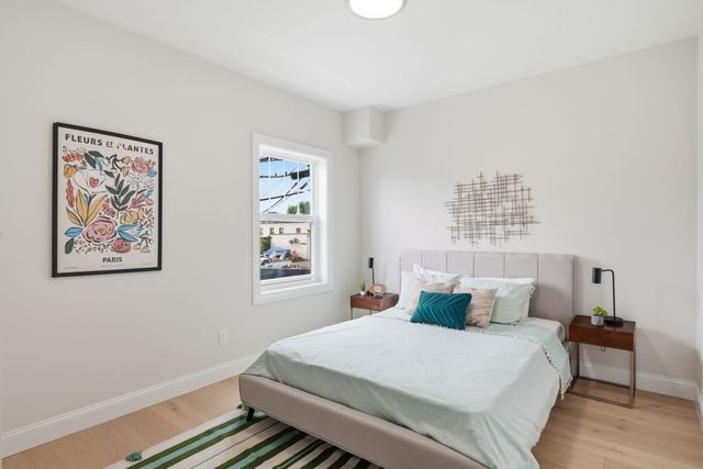 66 Tileston St 8, Everett, MA 02149