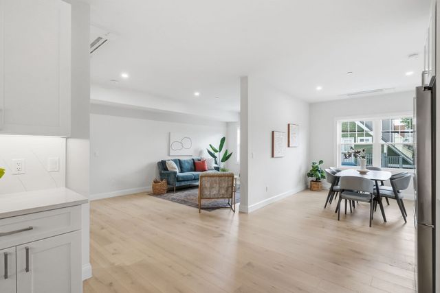 66 Tileston St 8, Everett, MA 02149