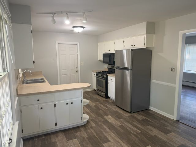 626 Chapel Hill W Drive, Indianapolis, IN 46214