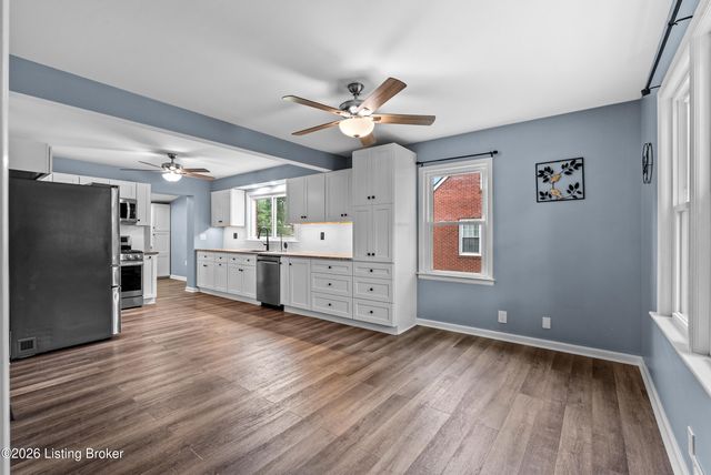 1301 Cherry Hill Ct, Louisville, KY 40229