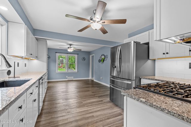 1301 Cherry Hill Ct, Louisville, KY 40229