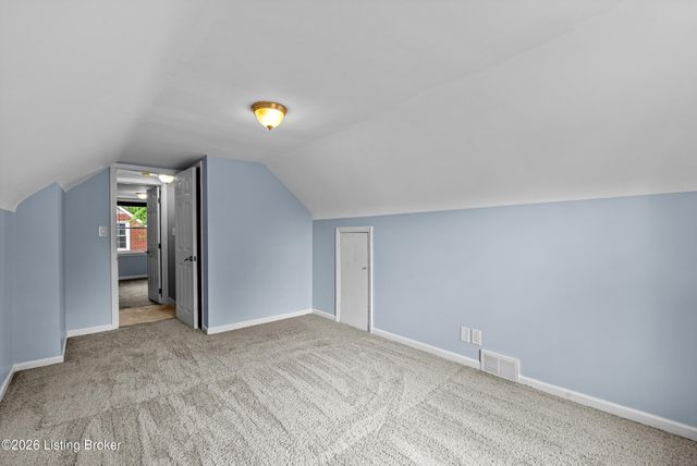 1301 Cherry Hill Ct, Louisville, KY 40229