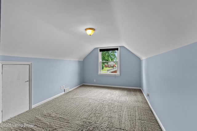 1301 Cherry Hill Ct, Louisville, KY 40229