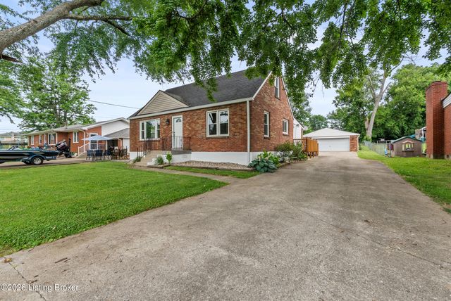 1301 Cherry Hill Ct, Louisville, KY 40229