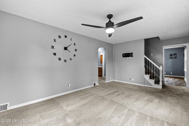 1301 Cherry Hill Ct, Louisville, KY 40229