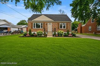 1301 Cherry Hill Ct, Louisville, KY 40229