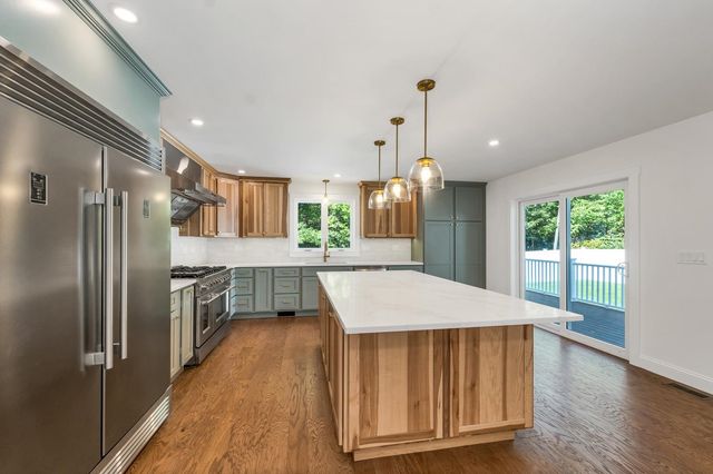 60 Horne Street, Dover, NH 03820