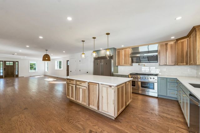 60 Horne Street, Dover, NH 03820