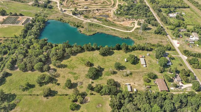 1611 Bunyard Road, Alvin, TX 77511