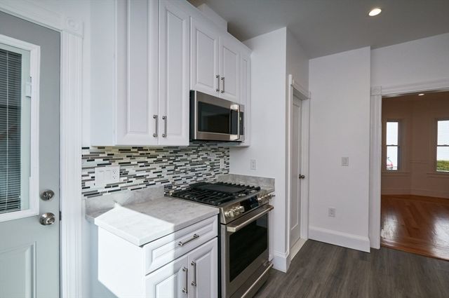 221 White Street 1, Belmont, MA 02478