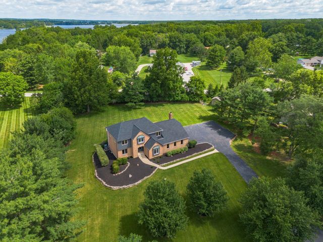6580 Lake Of The Woods Point, Galena, OH 43021
