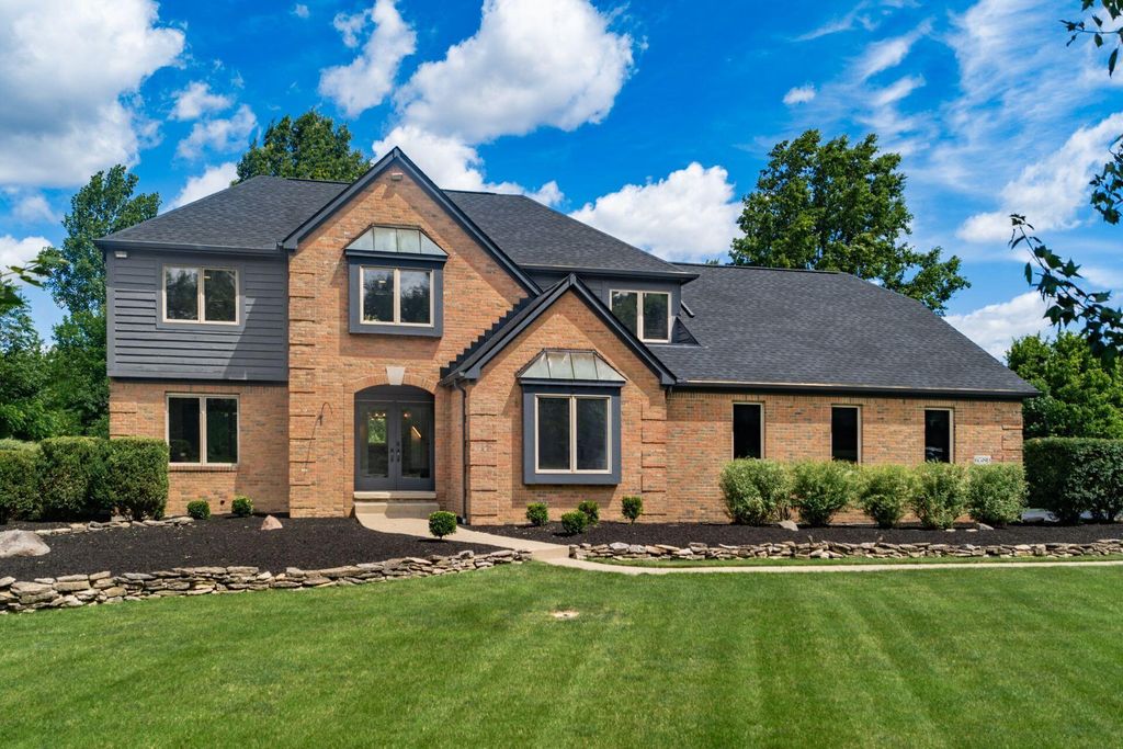 6580 Lake Of The Woods Point, Galena, OH 43021