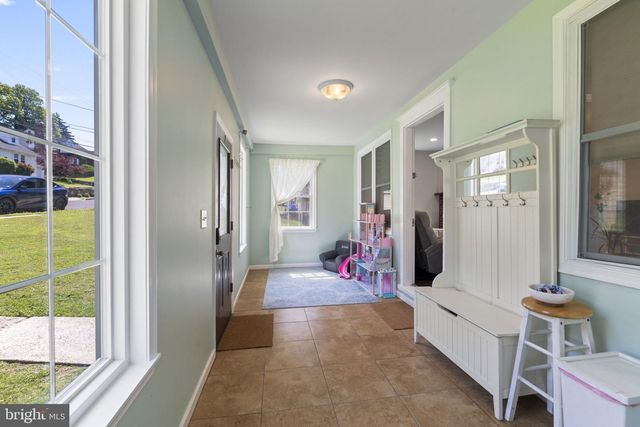112 WOODLAWN AVE, Willow Grove, PA 19090