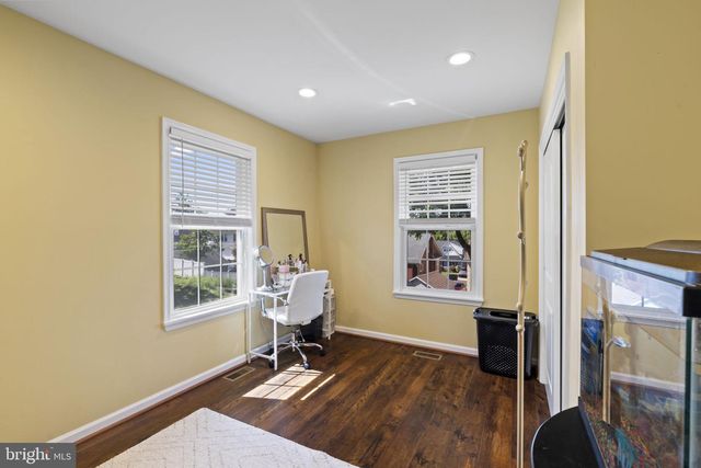 112 WOODLAWN AVE, Willow Grove, PA 19090