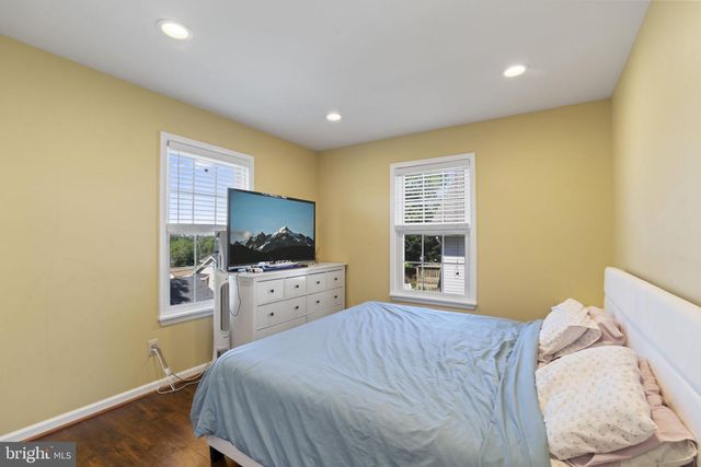 112 WOODLAWN AVE, Willow Grove, PA 19090