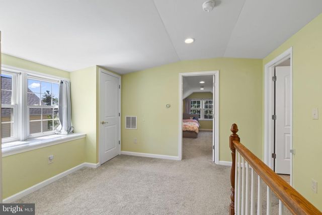 112 WOODLAWN AVE, Willow Grove, PA 19090