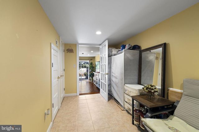 112 WOODLAWN AVE, Willow Grove, PA 19090