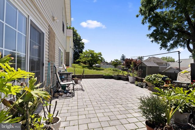112 WOODLAWN AVE, Willow Grove, PA 19090
