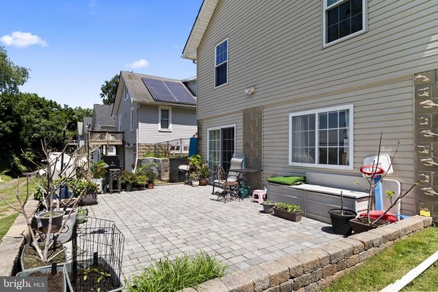 112 WOODLAWN AVE, Willow Grove, PA 19090