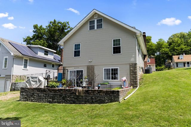 112 WOODLAWN AVE, Willow Grove, PA 19090