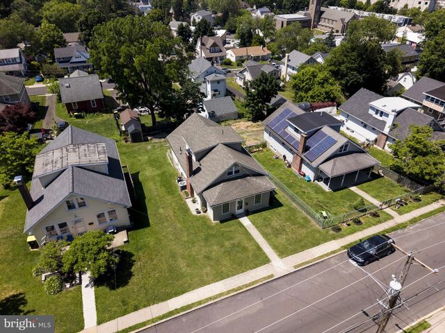 112 WOODLAWN AVE, Willow Grove, PA 19090